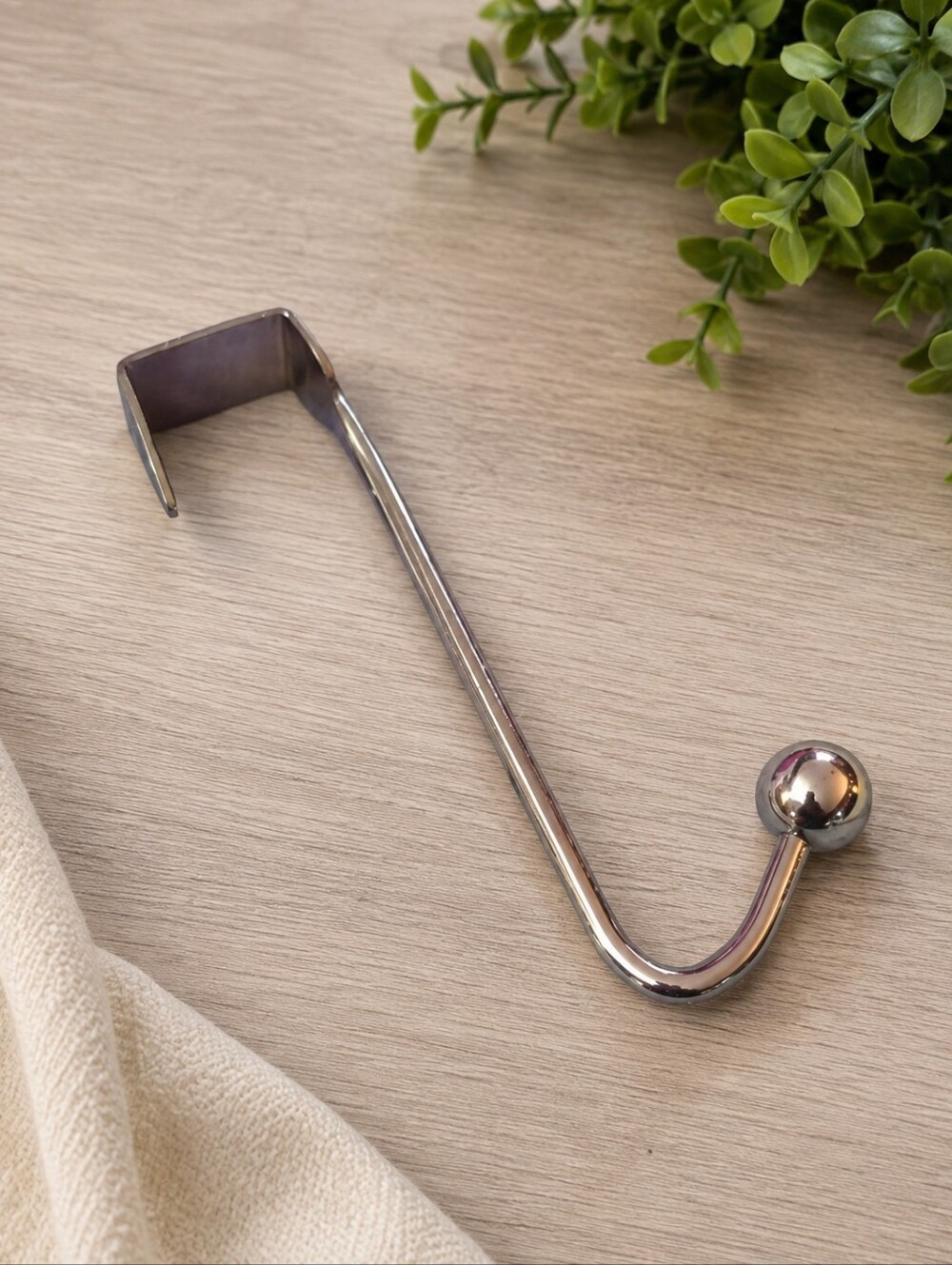 Silver Over-the-Door Hook – Heavy Duty Metal Organizer | Modern Design